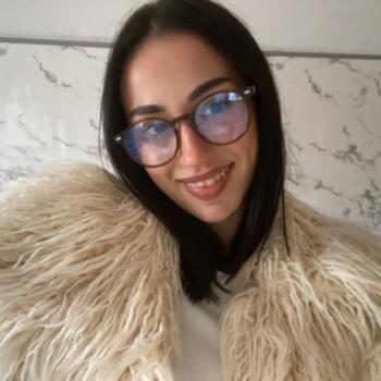 Babysitter in Buzdohanj: Bruna