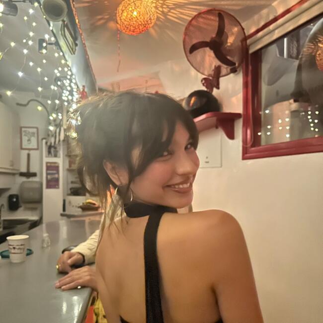 Babysitter στην περιοχή Αθήνα: Jasmine