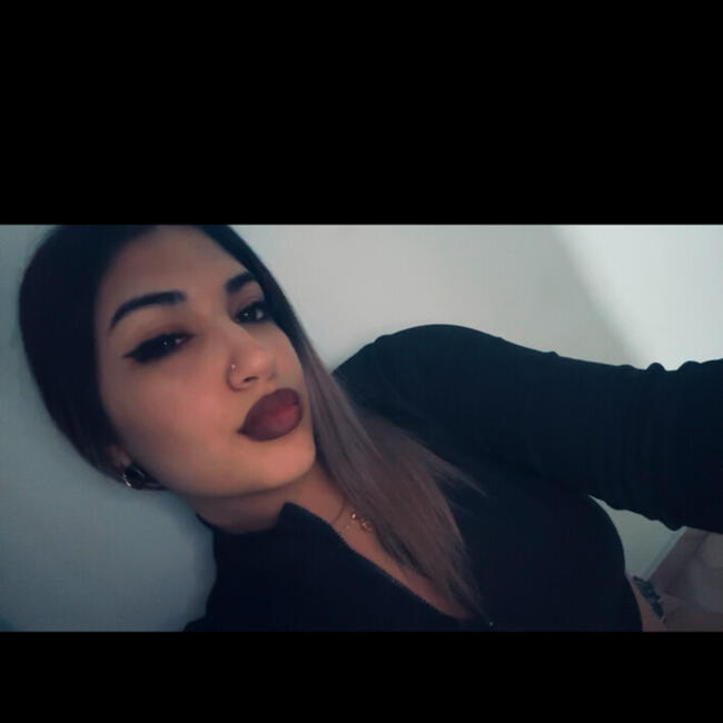 Babysitter in Nikaia: Εμμανουελα