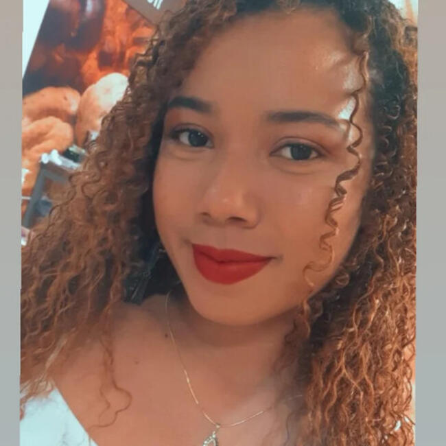 Babysitter in Blumenau: Elizangela