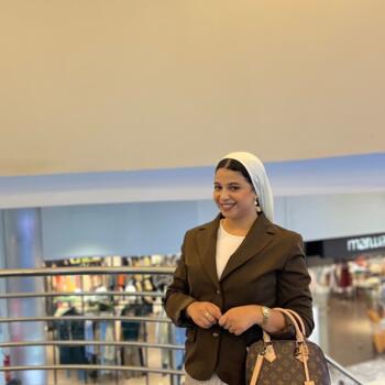 Babysitter in Saint-Gilles: Dounia