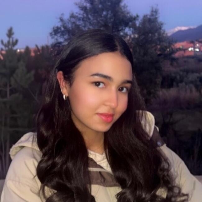 Babysitter in Ifrane: Yasmine