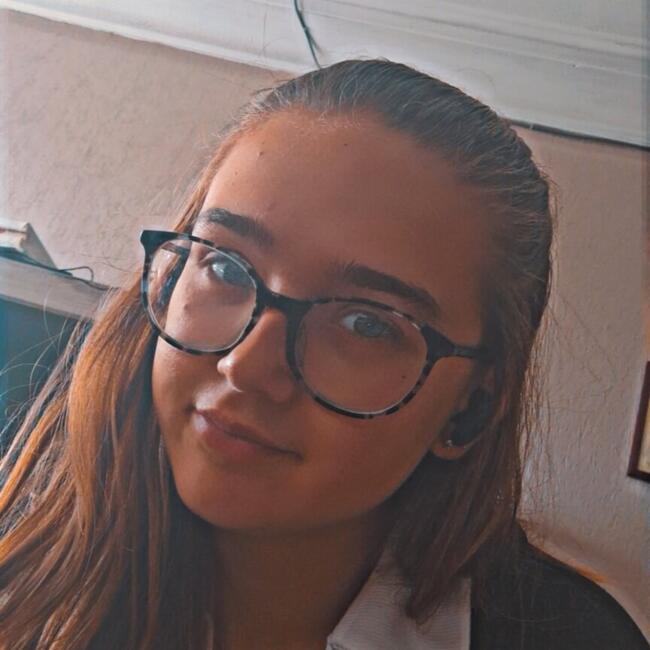 Baby-sitter à Poperinge: Maïté