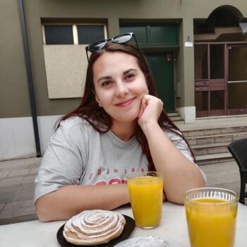 Canguro en Bañolas: Michelle