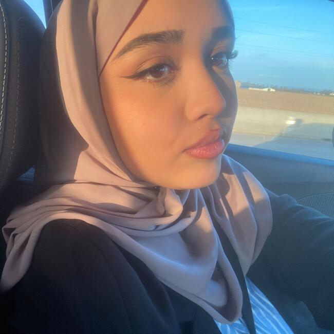 Babysitter in Colmar: Zara