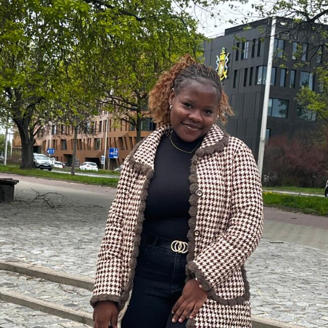 Babysitter in Warsaw: Tadiwa