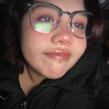 Babysitter in Tomé: Hilary