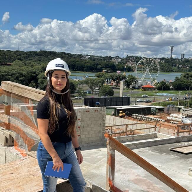 Emprego de babá em Curitiba: SAMANTHA