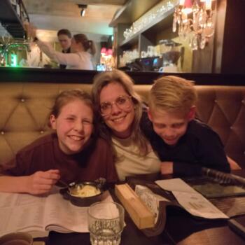 Babysitting job in Venray: babysitting job Els