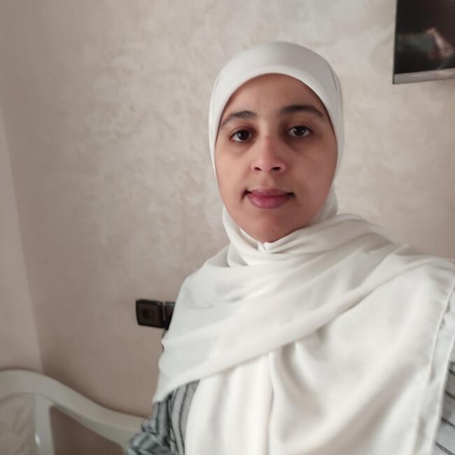 جليسة أطفال في أكادير: Majda