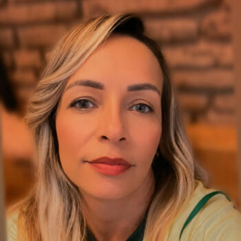 Babá São Gonçalo (São Gonçalo): Ivanilda