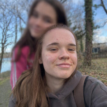 Babysitter in Pineuilh: Lana