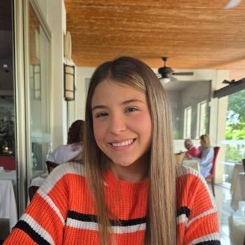 Babysitter in Heredia: Mariana