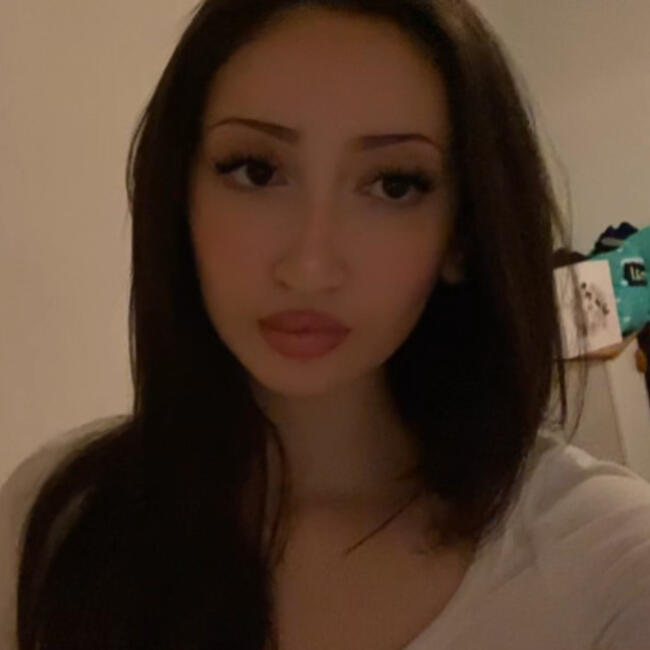 Babysitter in Oslo: Mira