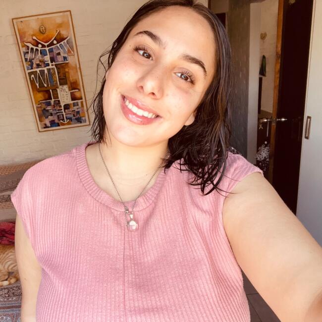 Babysitter in Parque del Plata: Agustina