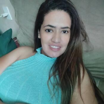 Babysitting job in Contagem: babysitting job Camila