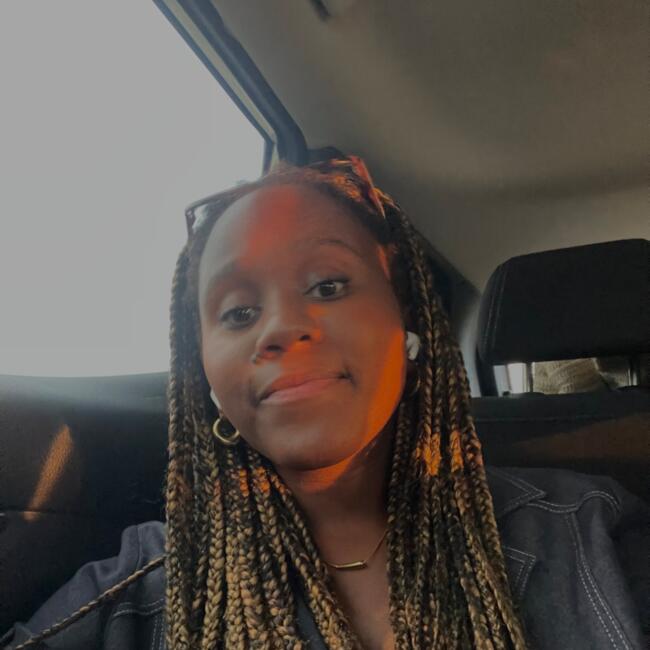 Babysitter in Santarém: Gabriela