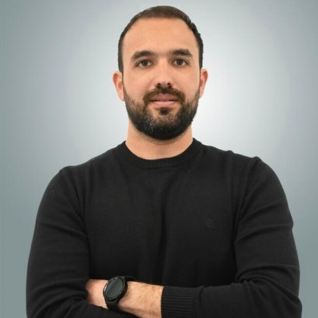 Aglantziá bölgesinde bebek bakıcılığı işi: Christos