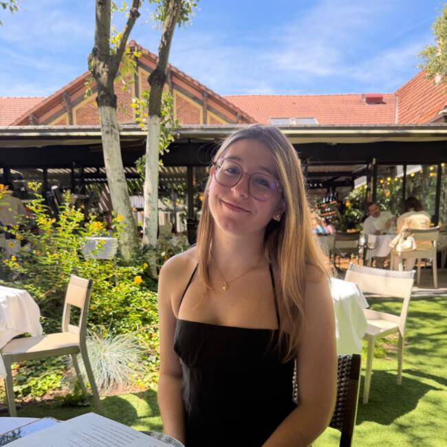 Babysitter a Parigi: Charlotte