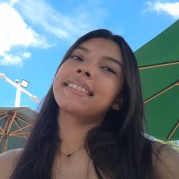 Babysitter in Belém: Riquele