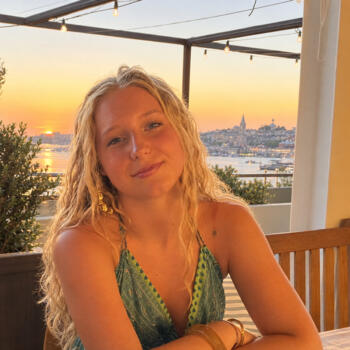 Babysitter in Marseille: Sofia