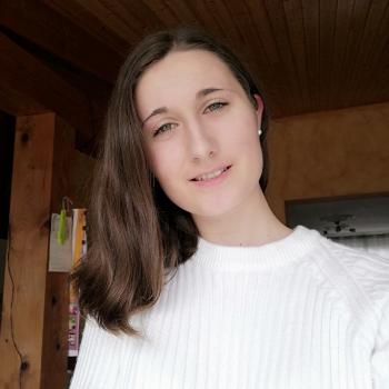 Babysitter in La Roche-sur-Yon: Léa
