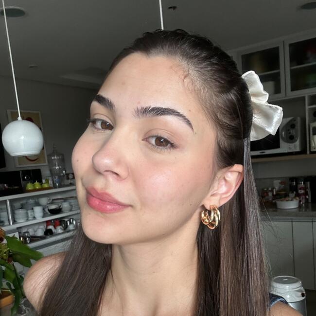 Babysitter in San Lorenzo: Vitória Dallabrida