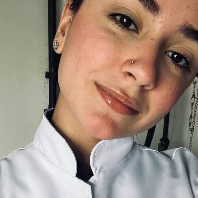 Babá em Itajaí: Camila