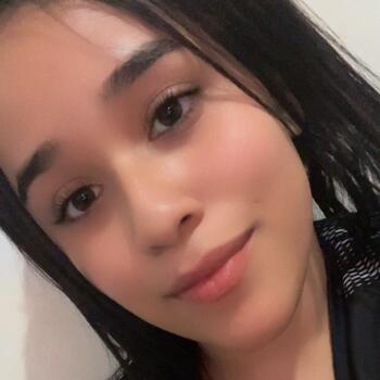 Babysitter in Caldas Novas: Clara