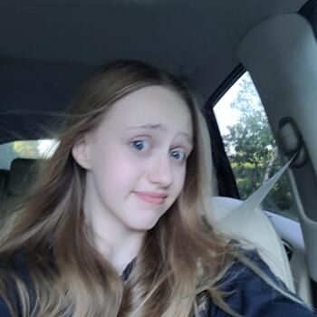Babysitter in Colleyville: Caitlin