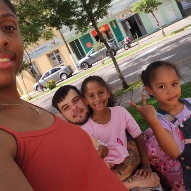 Babysitting job in Bento Gonçalves: THAY