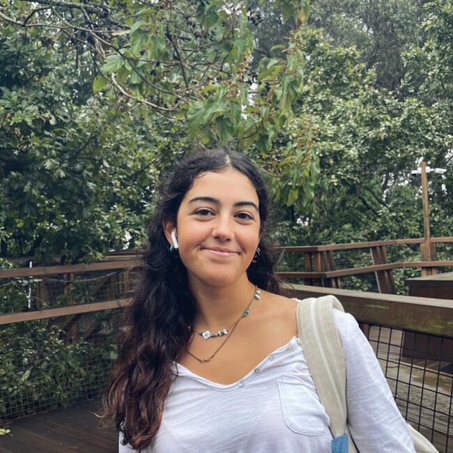 Babysitter in Paço de Arcos: Francisca