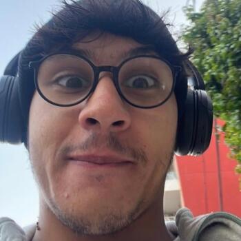 جليسة أطفال في الدار البيضاء: Ayoub