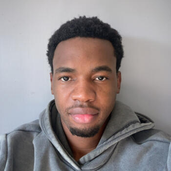 Babysitter in Rouen: Pierre