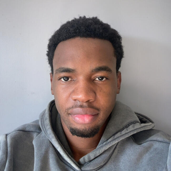 Babysitter in Rouen: Pierre