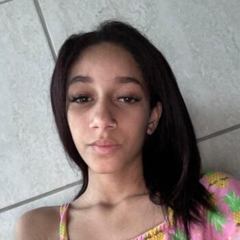 Babysitter in Mirassol (São Paulo): Stelly