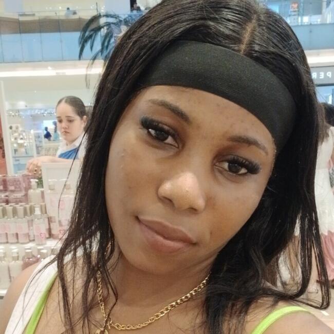 Babysitter in Hispaniola: Francelenejoseph