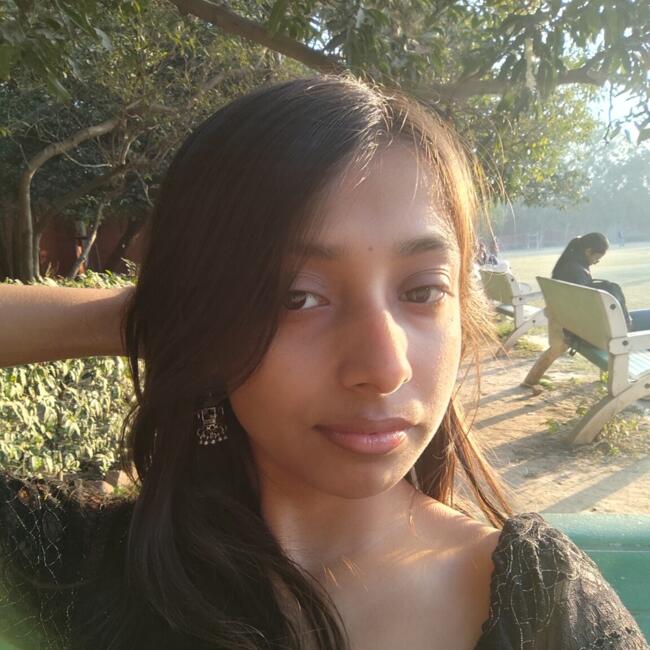 Babysitter in Delhi: Pratishtha