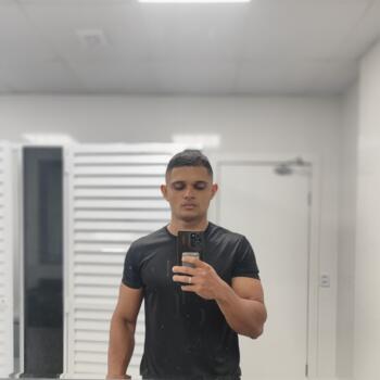 Babysitting job in Joinville: babysitting job Ed Silva