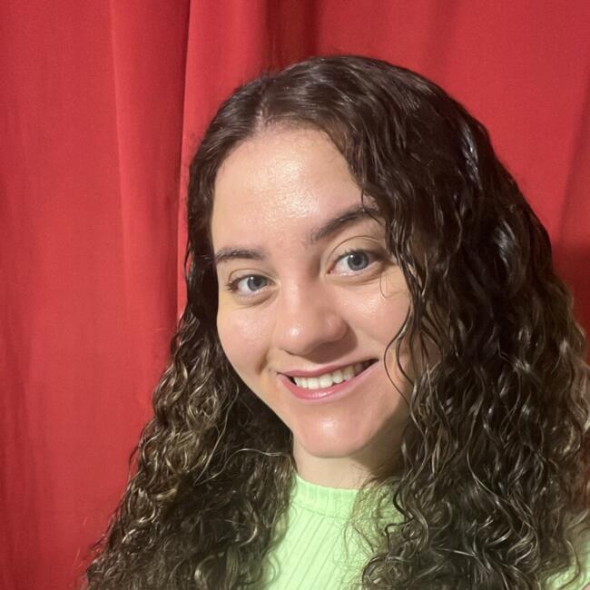 Babysitter in Santana de Parnaíba: Claudia