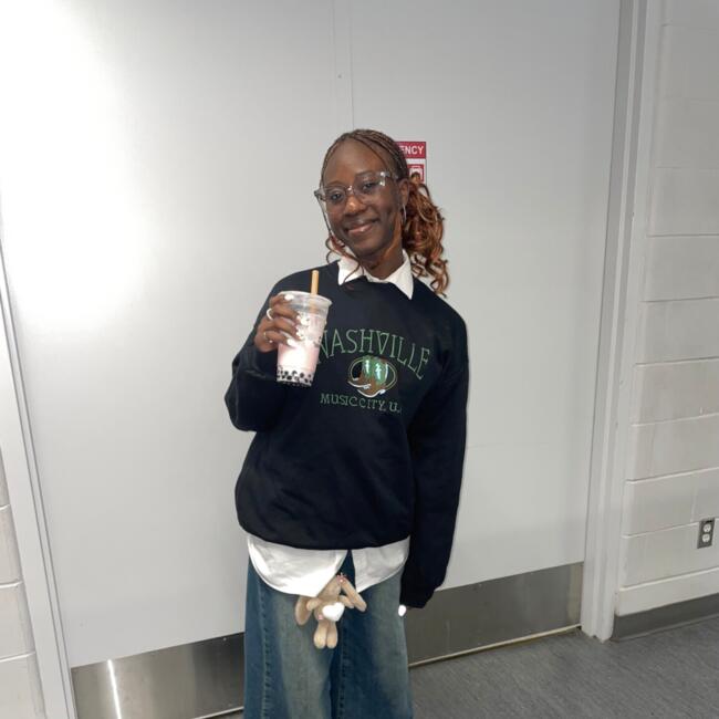 Baby-sitter in Winnipeg: Fehintola (Fifi)