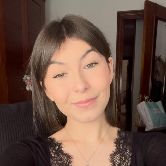 Canguro en Almería: Alejandra