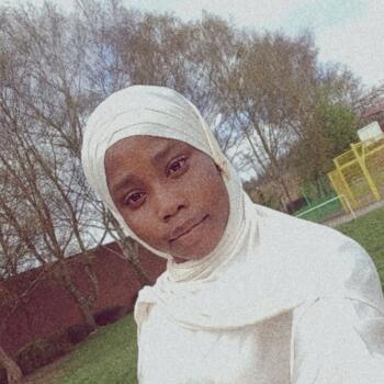 Babysitter in Stoke-on-Trent: Ree