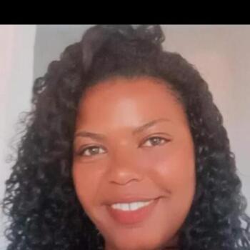 Babysitter in Feira de Santana: Priscila