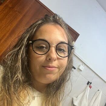 Babysitter in Moreira: Mariana