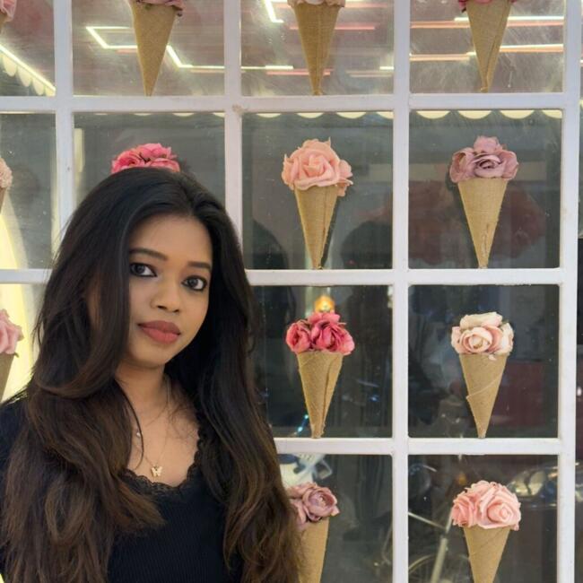 Babysitter in Nanterre: Monisha