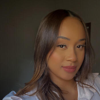 Babysitter Sete Lagoas: Jaine