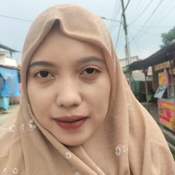 Babysitter di Kota Tangerang: Neng