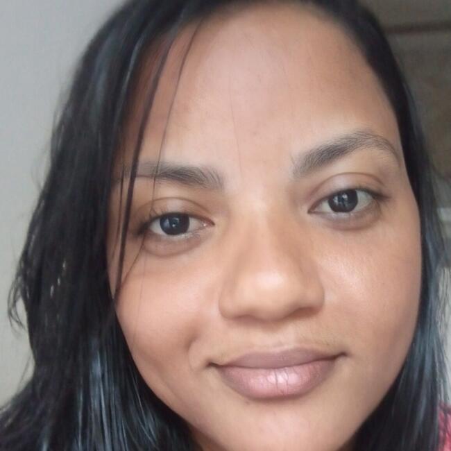 Babysitter in Mata de São João: Daniele