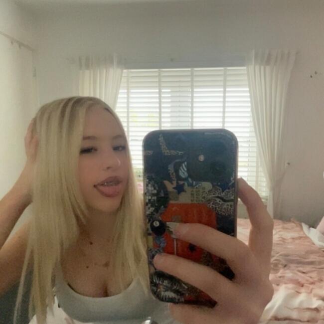 Babysitter in Naarden: Jazlynn